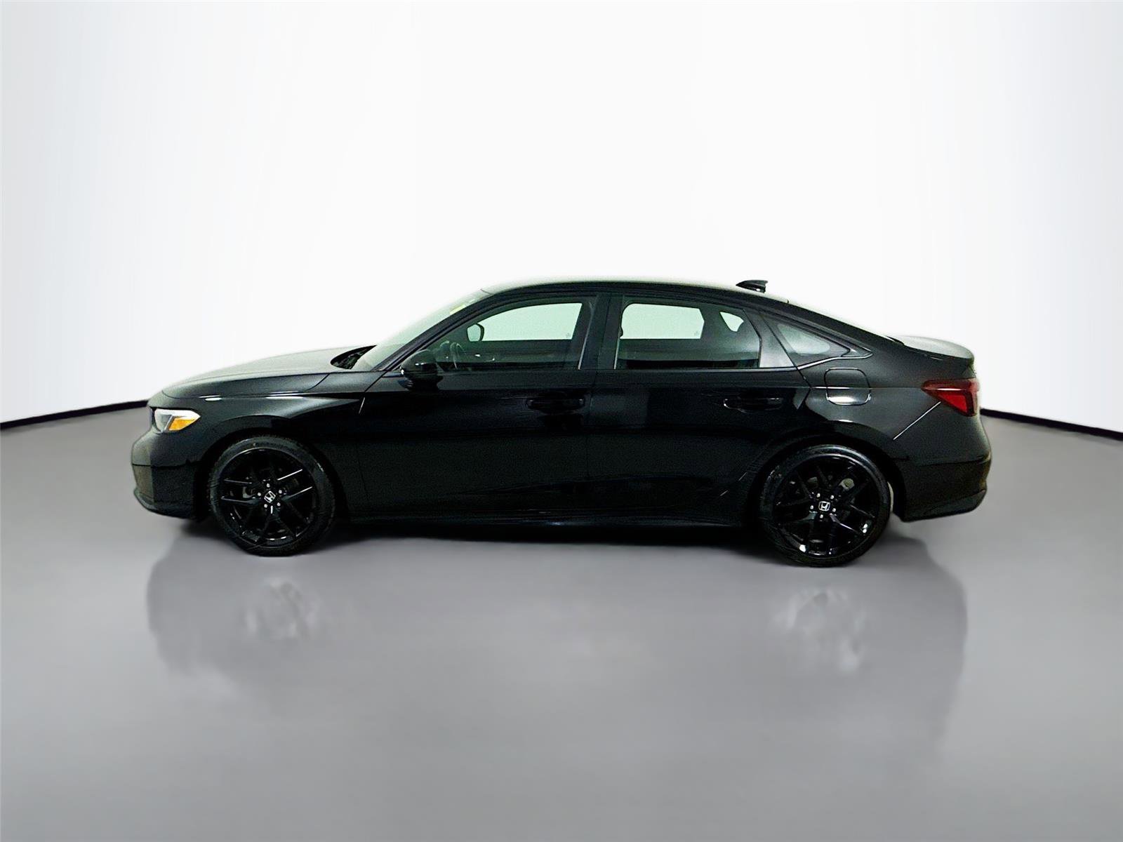 Used 2025 Honda Civic Sport image 4