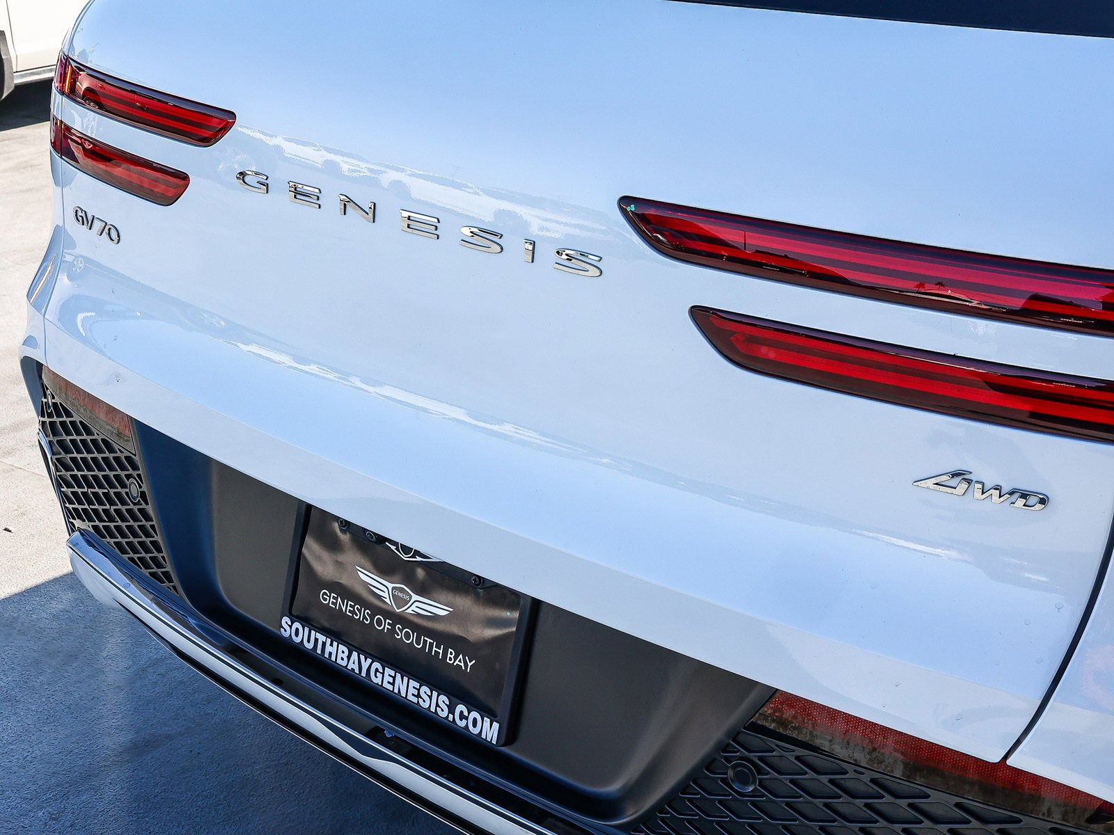 Used 2023 Genesis GV70 2.5T w/ Advanced Package image 7