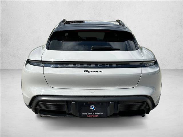 Used 2022 Porsche Taycan 4 Cross Turismo AWD/4WD image 6