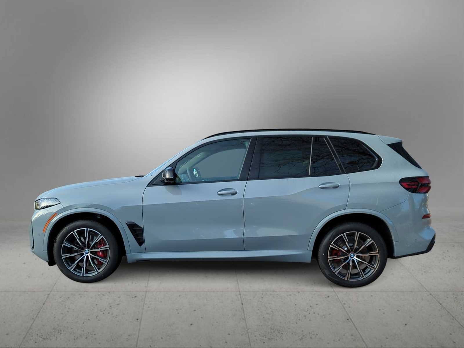 New 2026 BMW X5 M60i AWD/4WD image 5