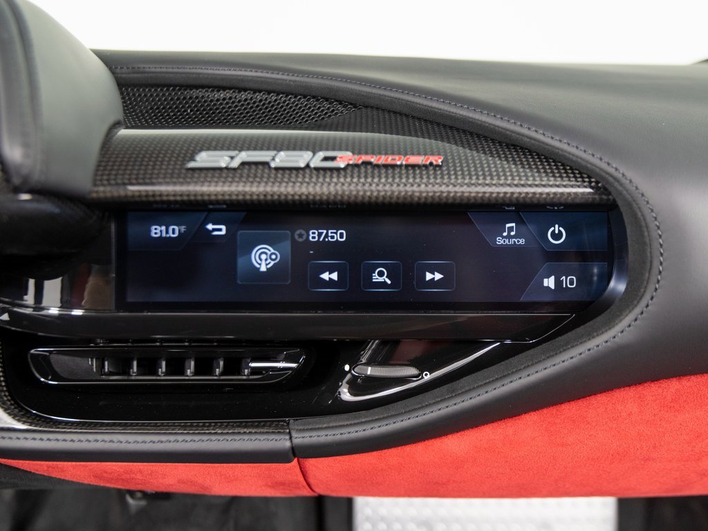 Used 2024 Ferrari SF90 Spider image 24