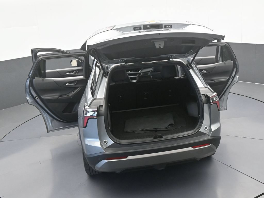 Used 2025 Chevrolet Equinox LT FWD image 61