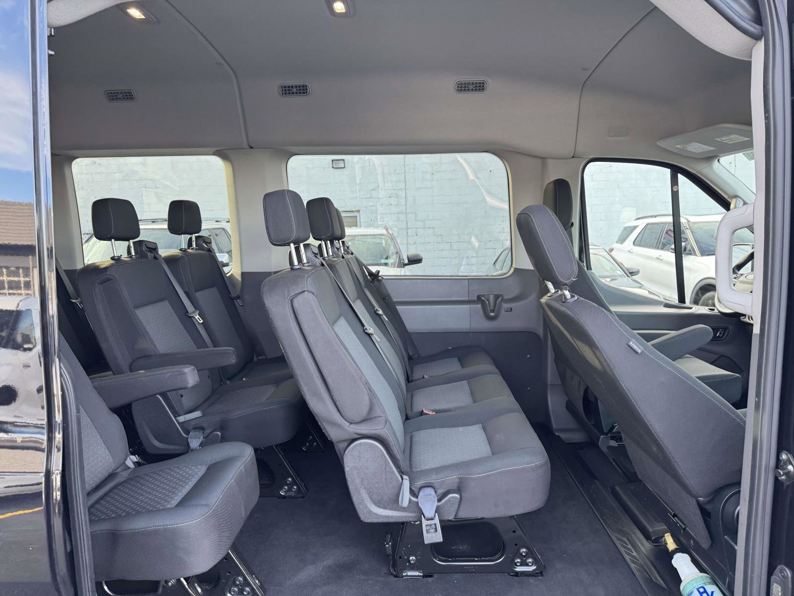 Used 2023 Ford Transit 350 XLT image 11