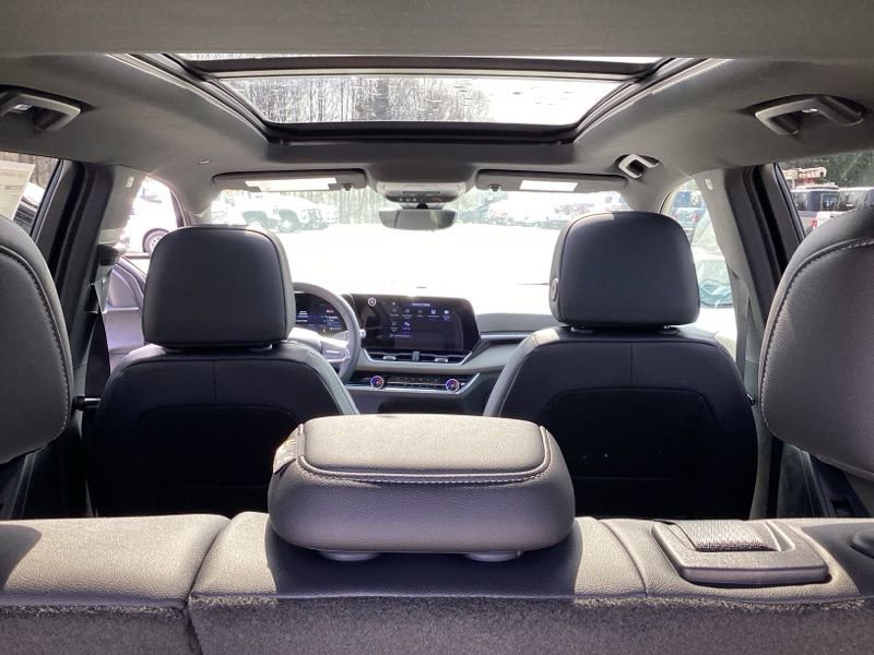 New 2026 Chevrolet Equinox LT w/ Convenience Package II image 16
