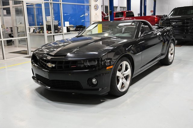 Used 2011 Chevrolet Camaro SS image 2