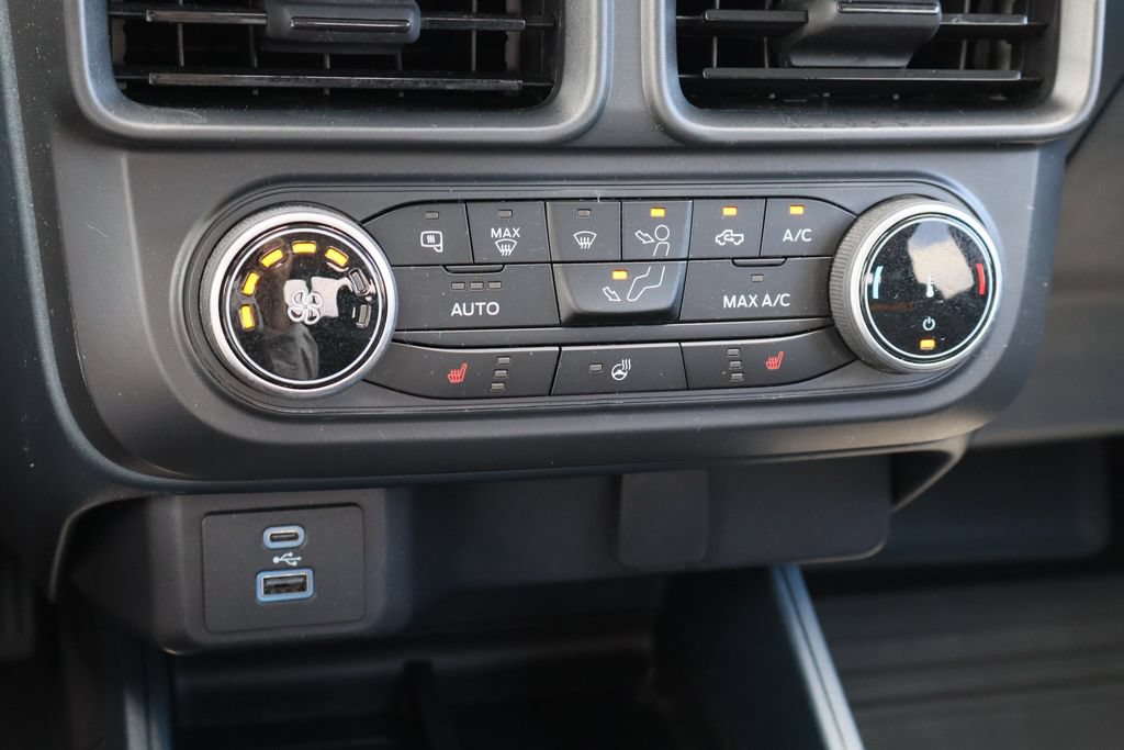 Used 2023 Ford Maverick Tremor w/ Tremor Off-Road Package AWD/4WD image 18