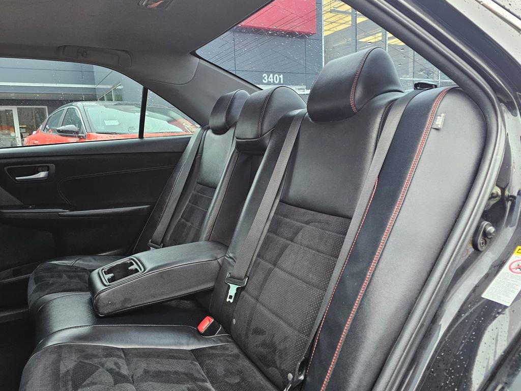 Used 2015 Toyota Camry XSE w/ Moonroof Package image 14