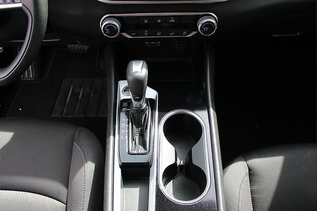 Used 2024 Nissan Altima 2.5 SV image 16