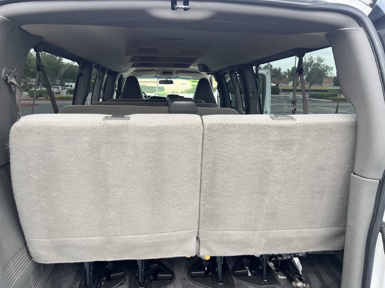 Used 2018 Chevrolet Express 3500 LT w/ LT Preferred Equipment Group RWD image 25