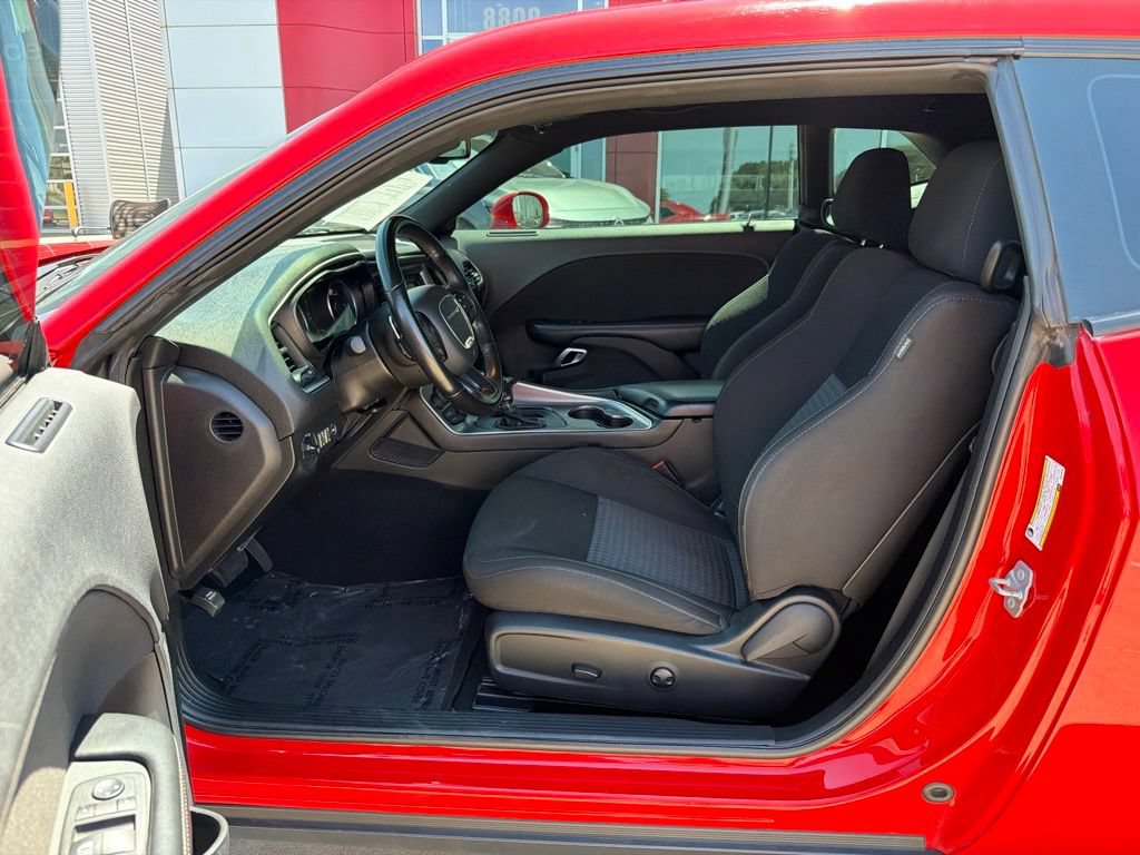 Used 2022 Dodge Challenger GT AWD/4WD image 13