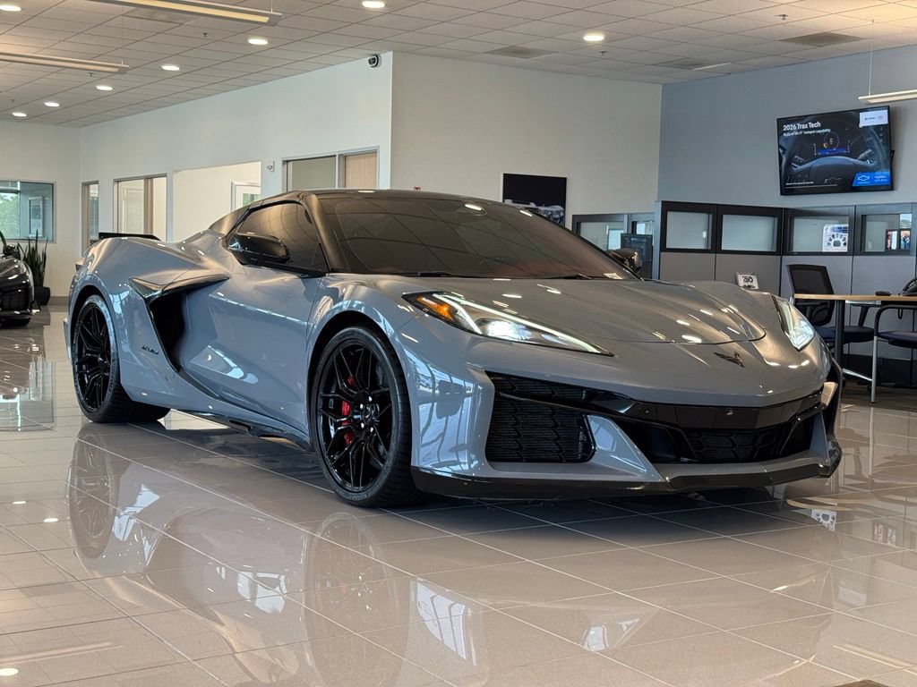 Used 2024 Chevrolet Corvette Z06 RWD video 2