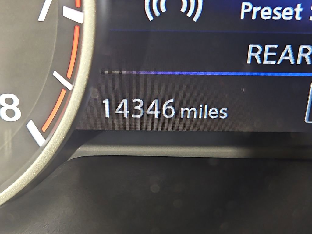 Used 2024 Nissan Murano Platinum w/ Cargo Package image 17