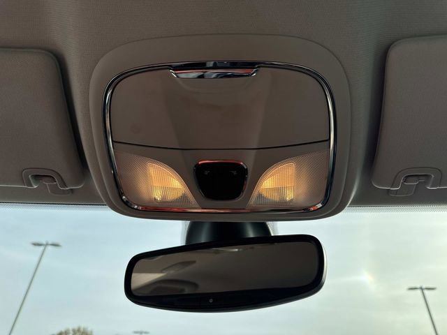 Used 2019 Jeep Cherokee Limited image 31