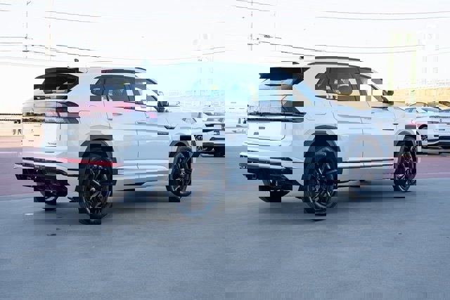 New 2026 Volkswagen Atlas Cross Sport SEL R-Line image 6