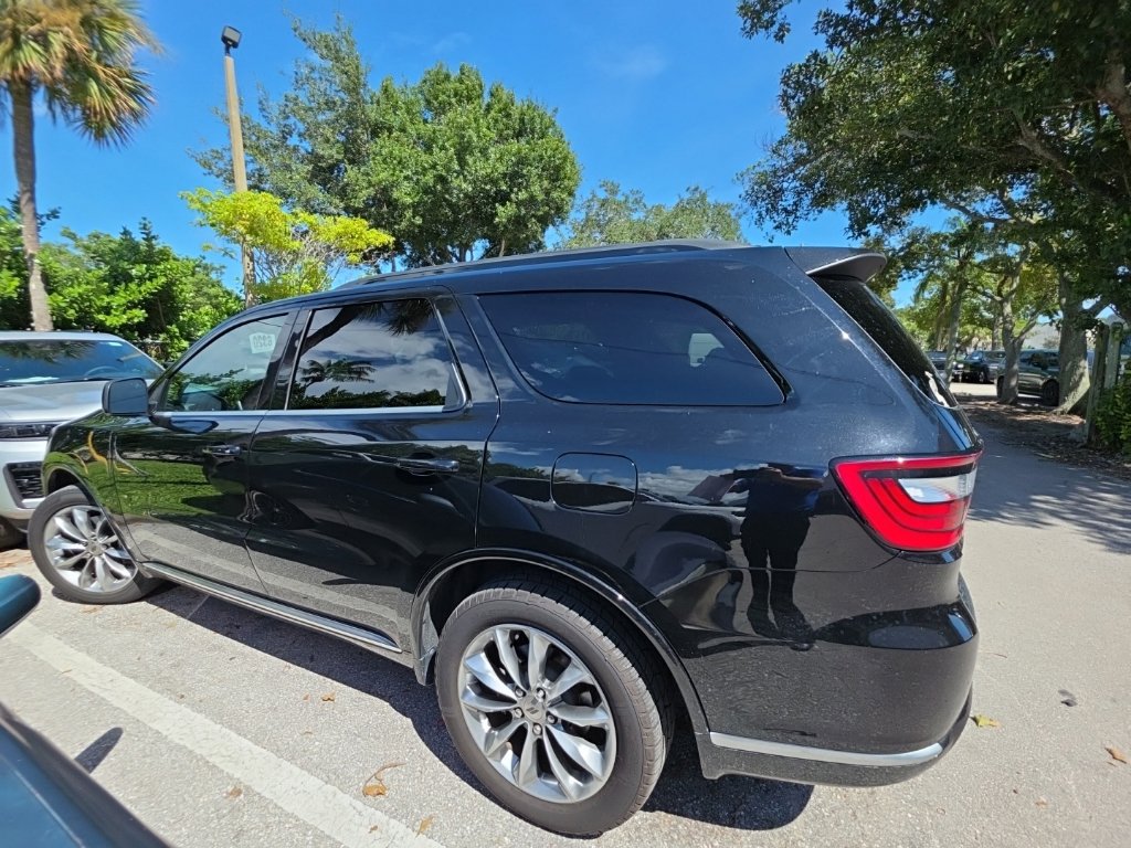 Used 2022 Dodge Durango SXT w/ Anodized Platinum Package RWD image 2