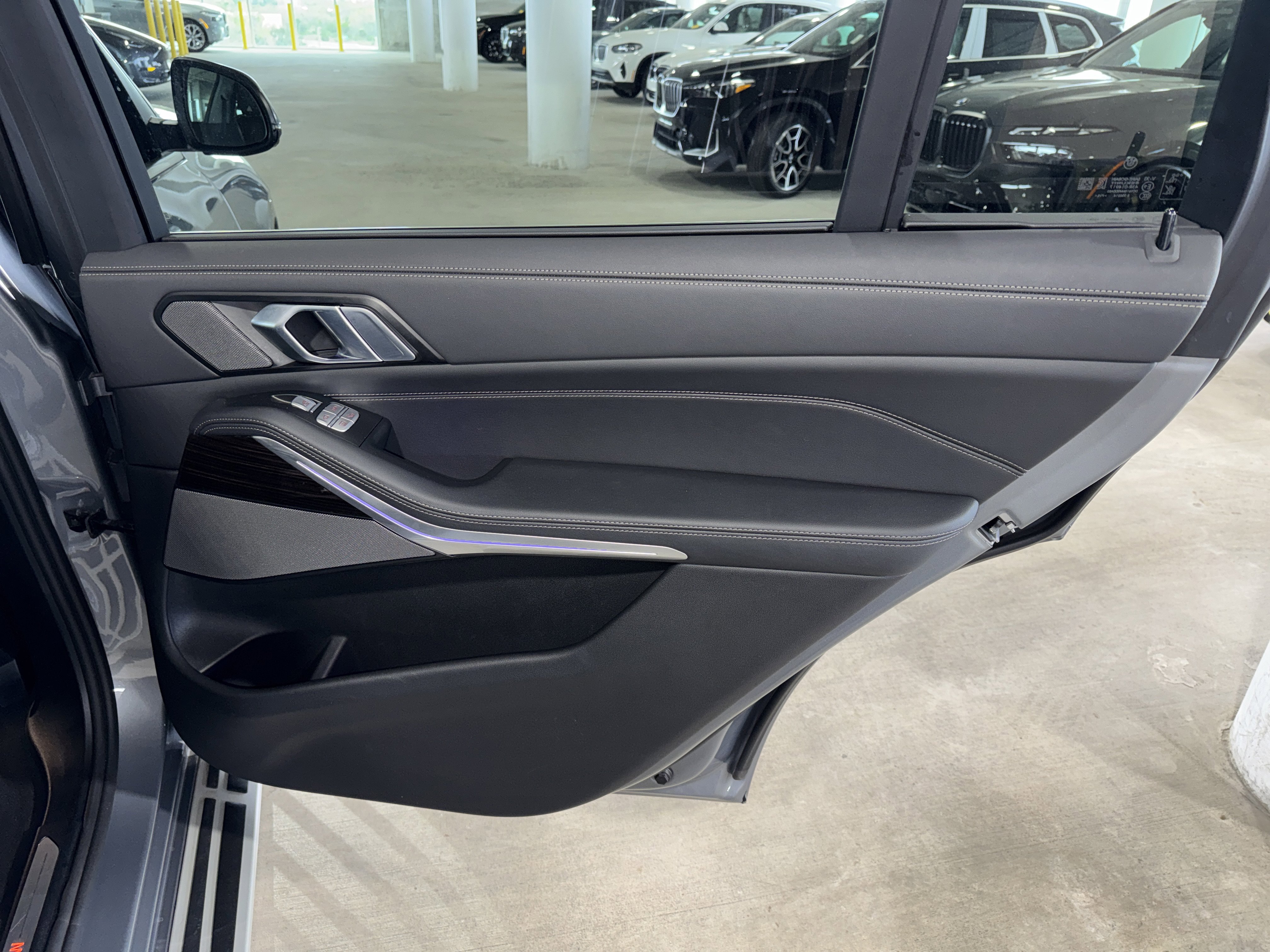 Used 2026 BMW X7 xDrive40i image 11