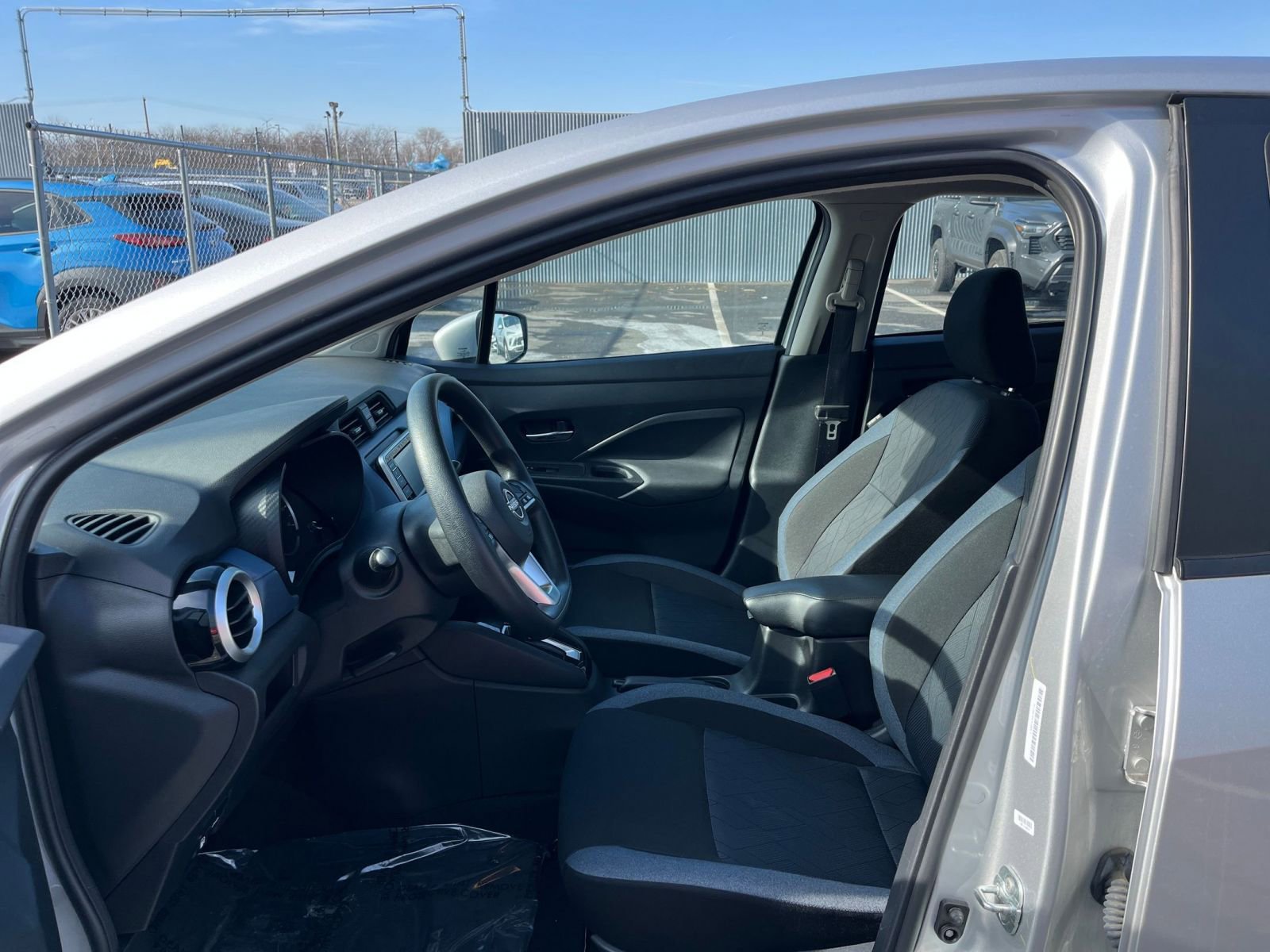 Used 2025 Nissan Versa SV image 26