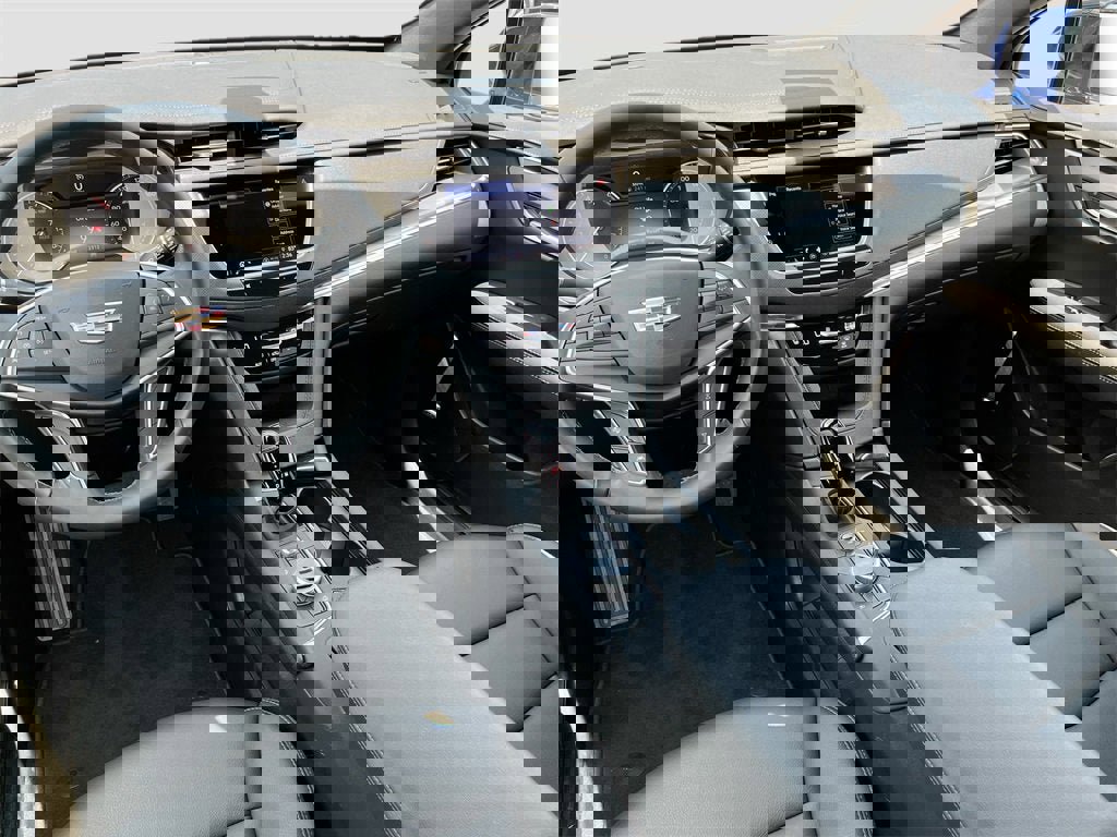 New 2025 Cadillac XT5 Luxury image 23