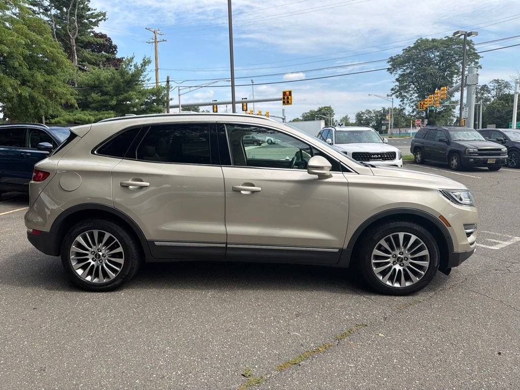 Used 2017 Lincoln MKC Reserve AWD/4WD image 4