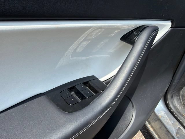Used 2020 Tesla Model Y AWD image 15
