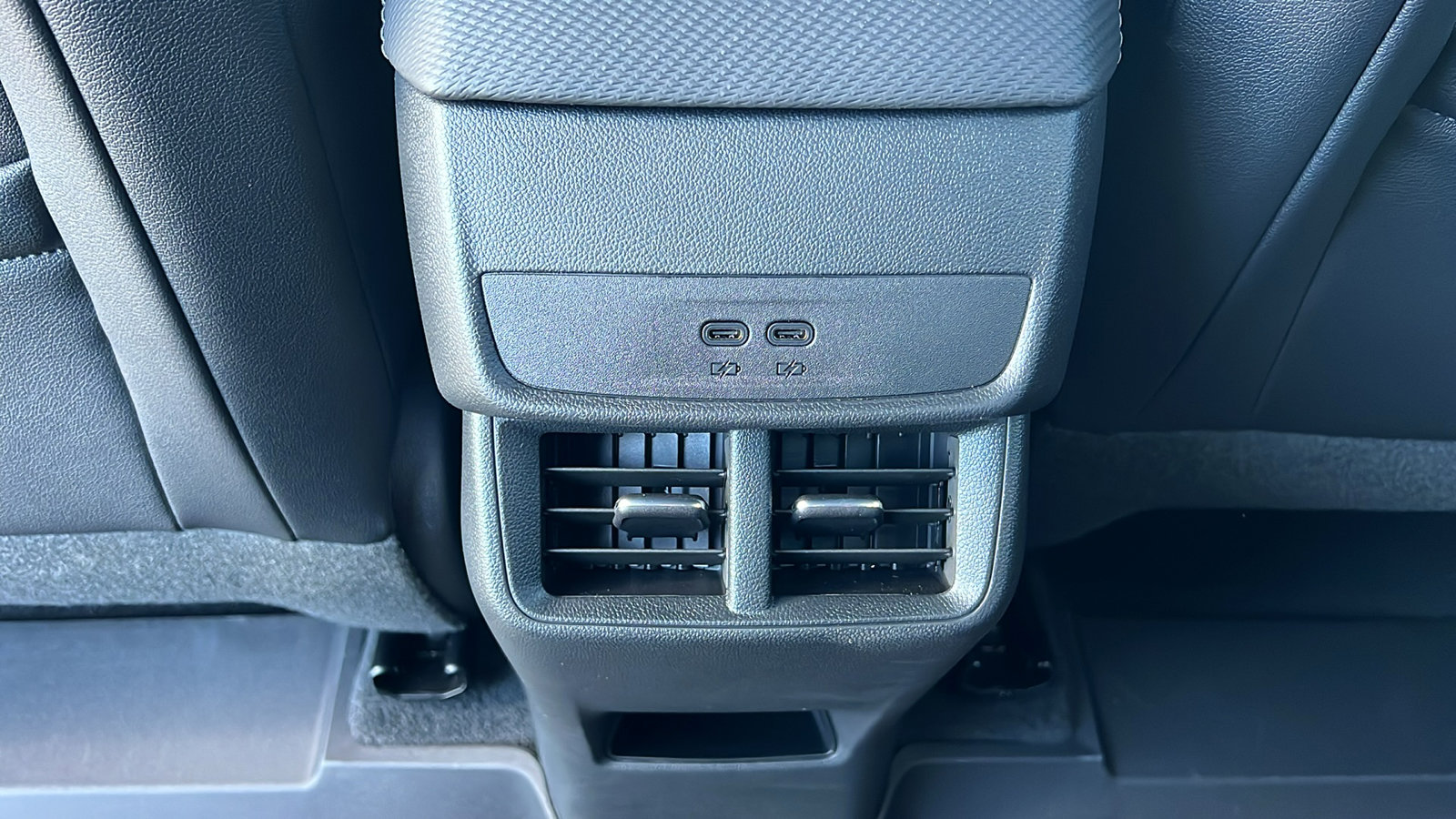 New 2026 Chevrolet Equinox LT w/ Convenience Package II image 14