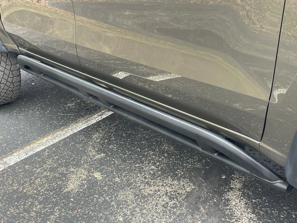 Certified 2024 Chevrolet Colorado ZR2 w/ Safety Package image 11