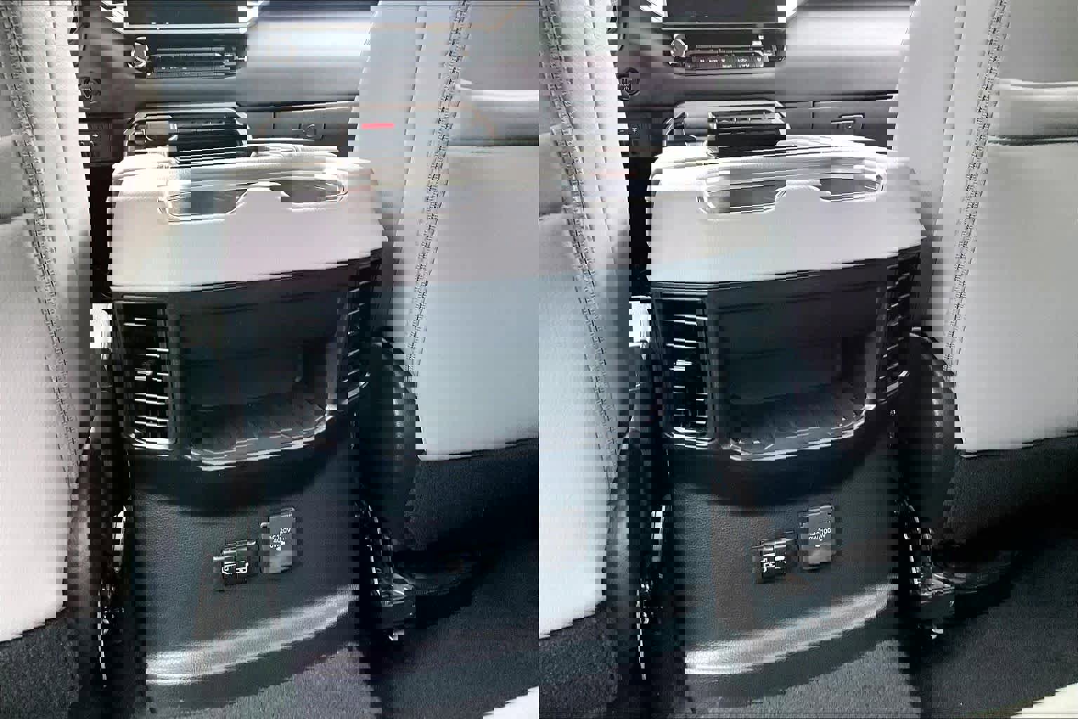 Used 2025 Toyota Tundra Limited image 38