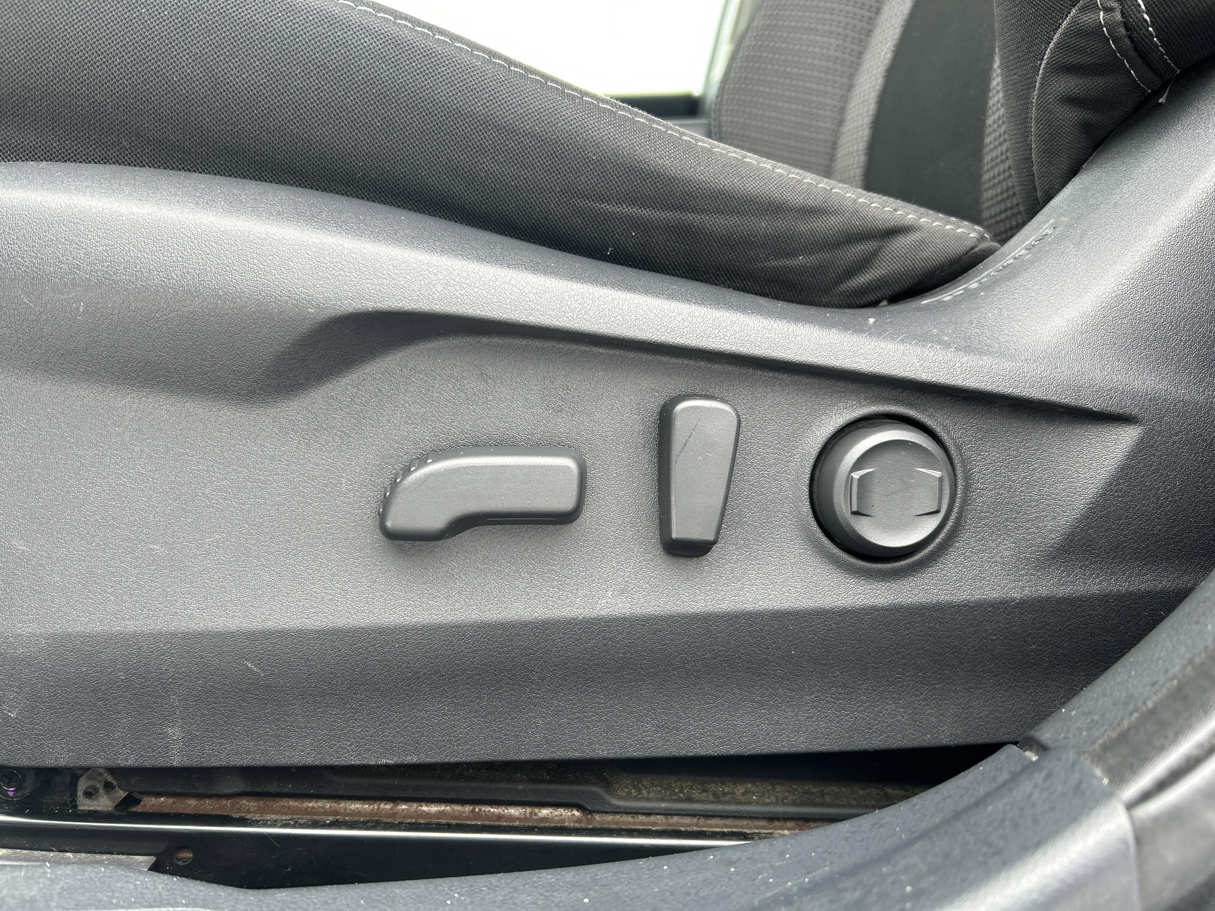 Used 2021 Subaru Outback Premium image 14