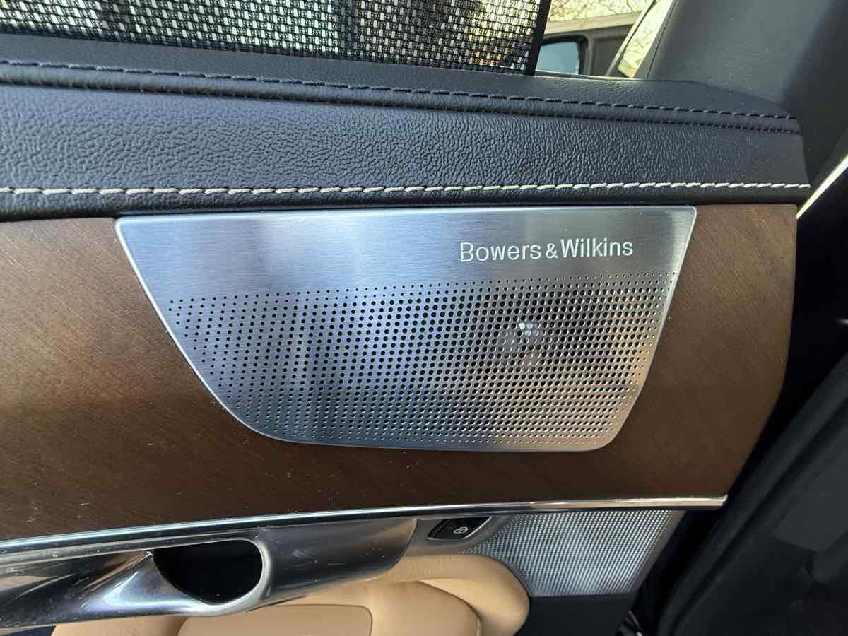 Used 2017 Volvo XC90 T6 Inscription w/ Vision Package image 27