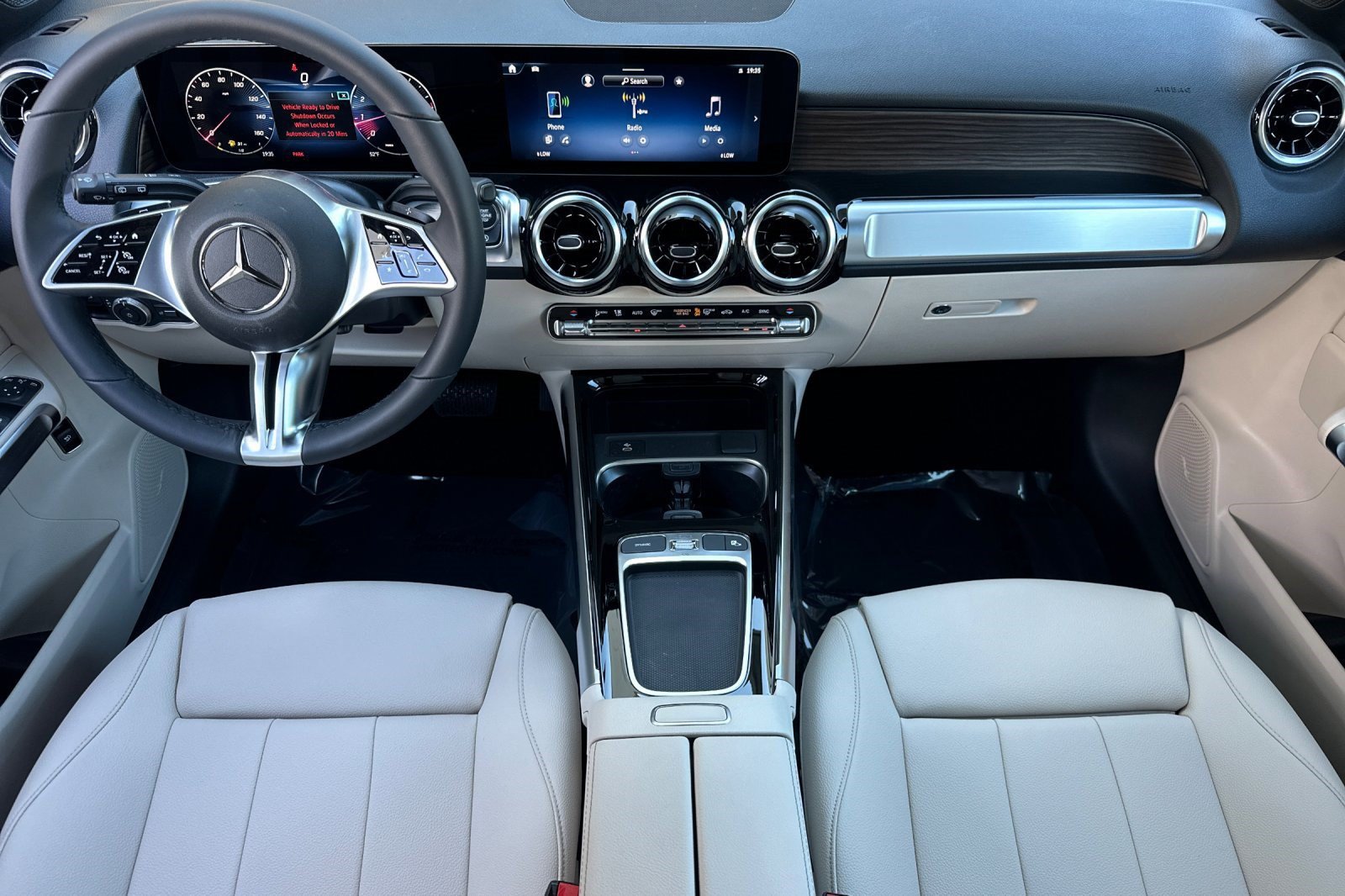 New 2026 Mercedes-Benz GLB 250 image 15