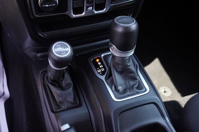 Used 2023 Jeep Gladiator Sport image 23