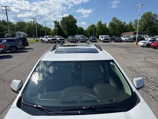 Used 2019 GMC Acadia Denali w/ Technology Package FWD image 9