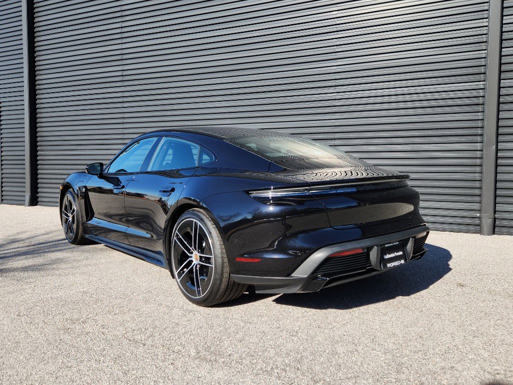 New 2026 Porsche Taycan GTS image 3