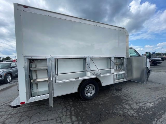 New 2025 Chevrolet Express 3500 w/ Power Convenience Package image 9