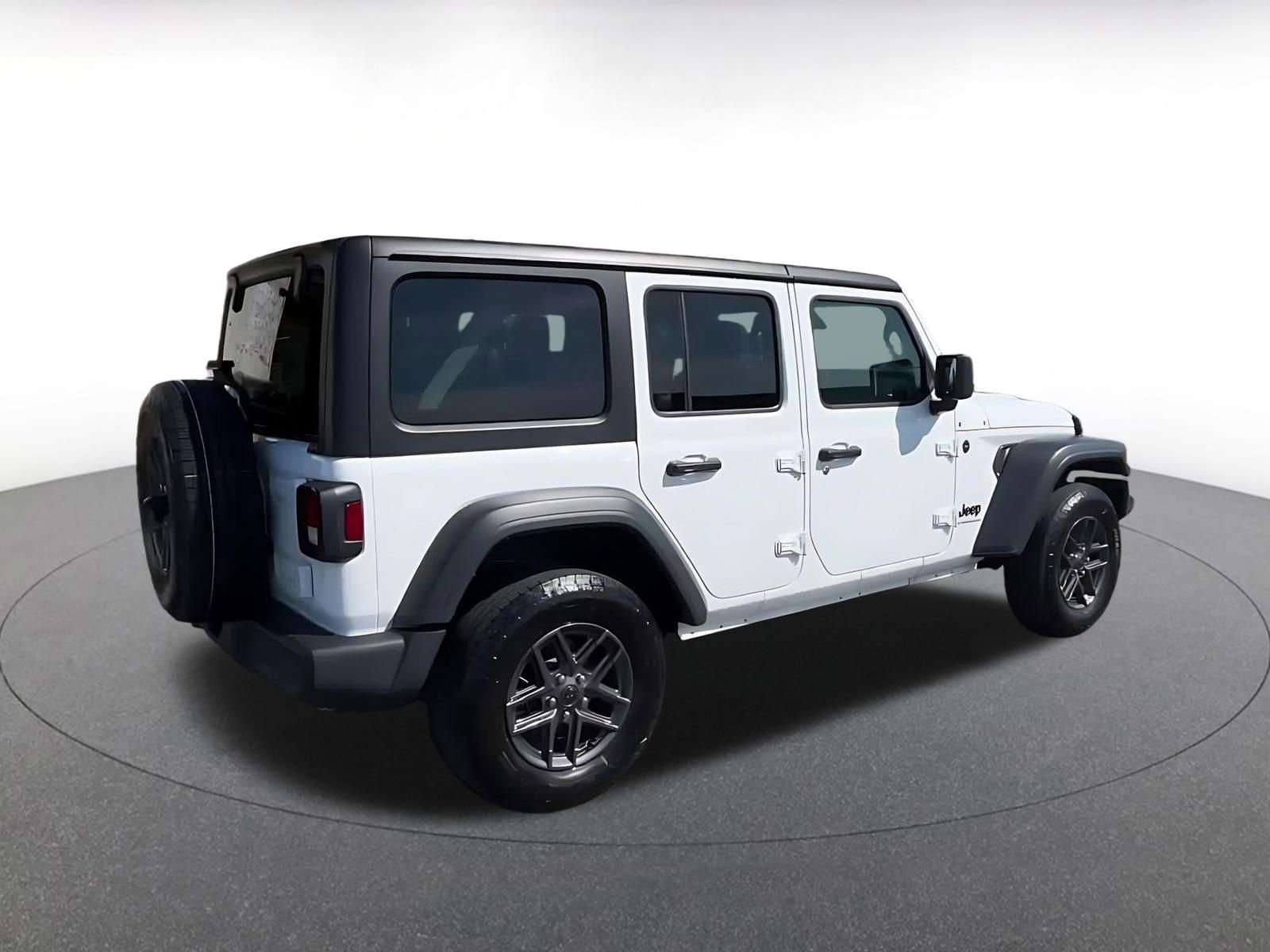 Used 2025 Jeep Wrangler Sport S image 13