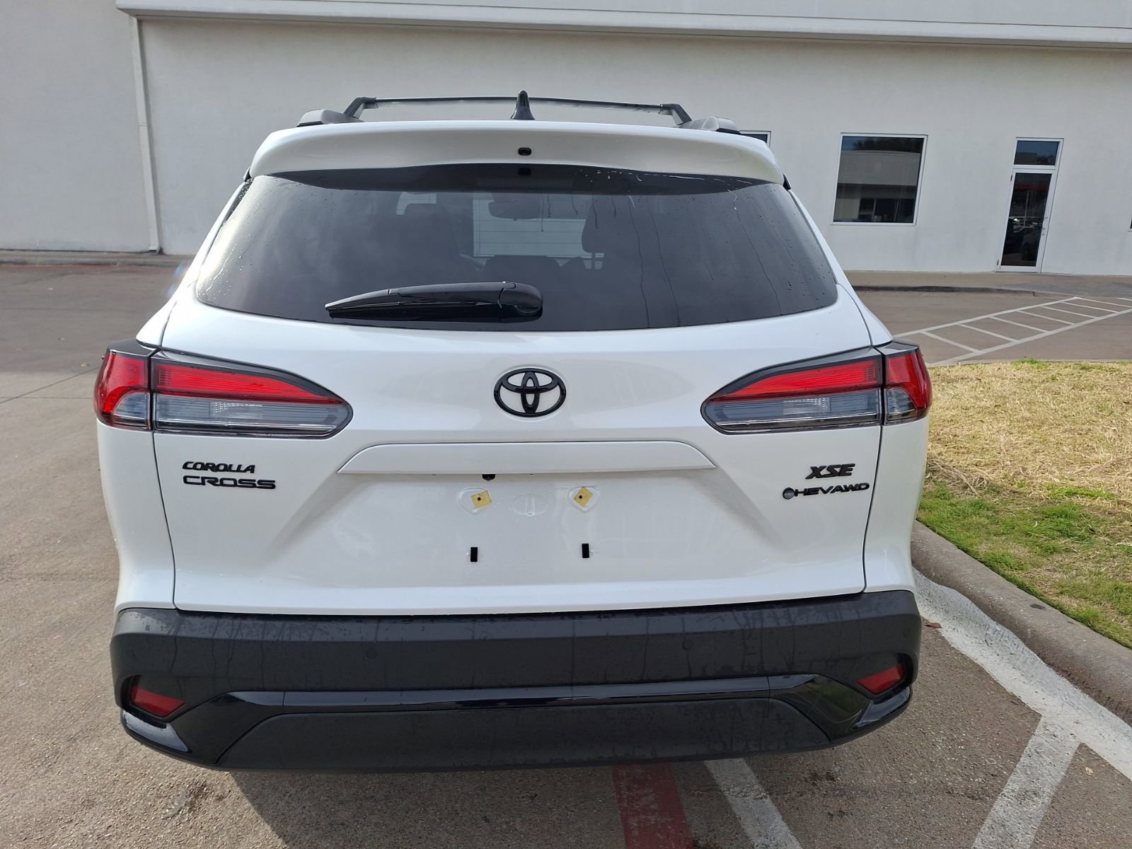 Used 2025 Toyota Corolla Cross AWD Hybrid image 5