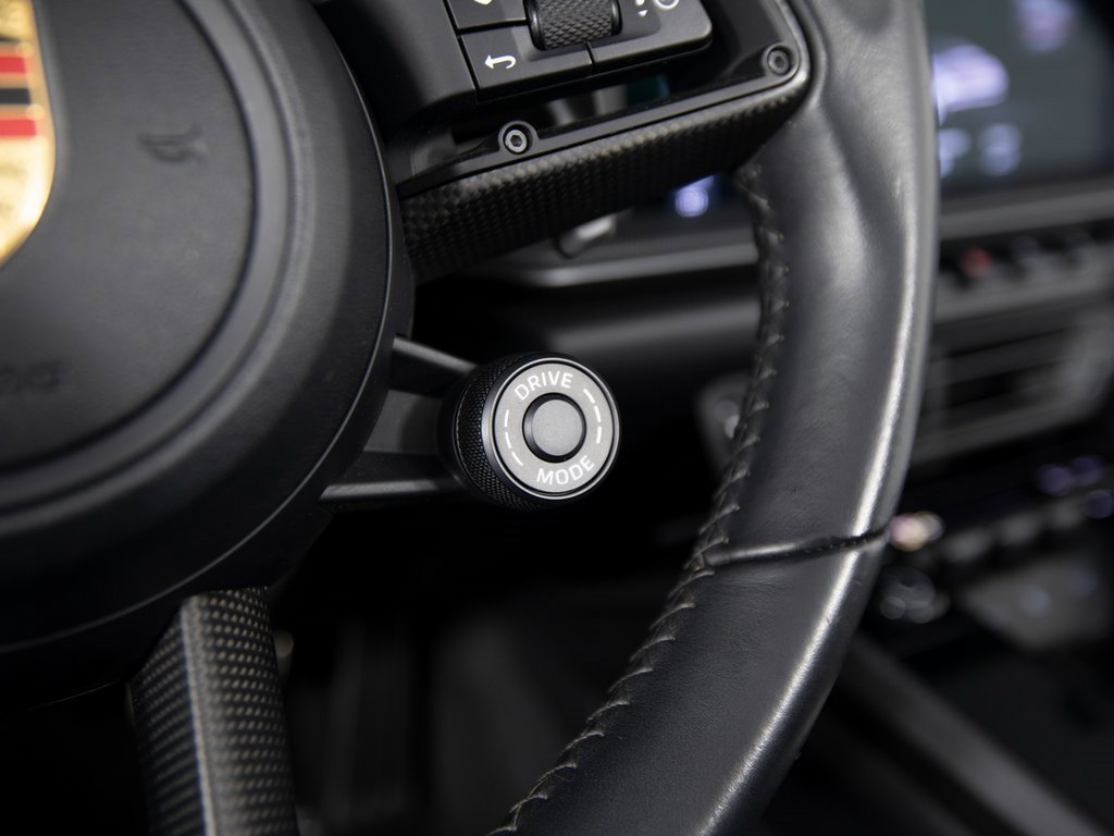 Certified 2021 Porsche 911 Carrera 4S image 27