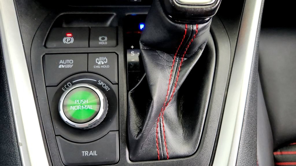 Certified 2024 Toyota RAV4 XSE w/ Weather Package AWD/4WD image 46
