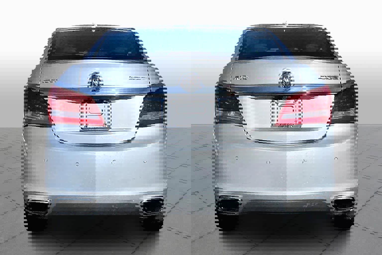 Used 2014 Buick LaCrosse Leather w/ Driver Confidence Package image 5