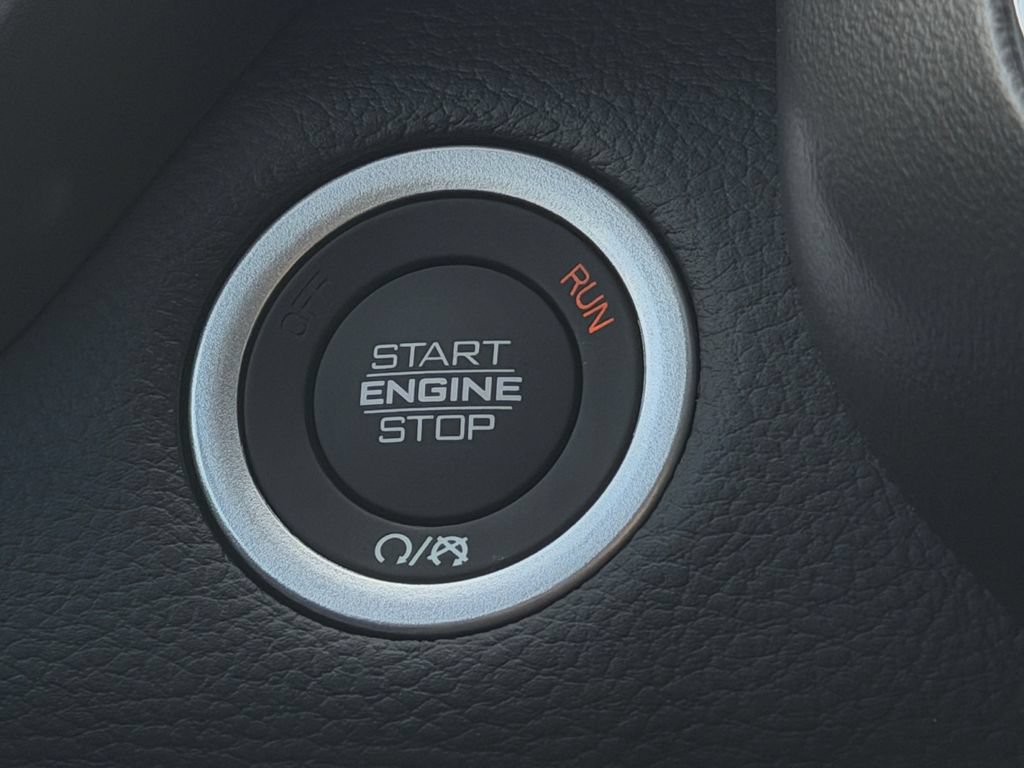 New 2027 RAM 1500 Laramie w/ Night Edition AWD/4WD image 13