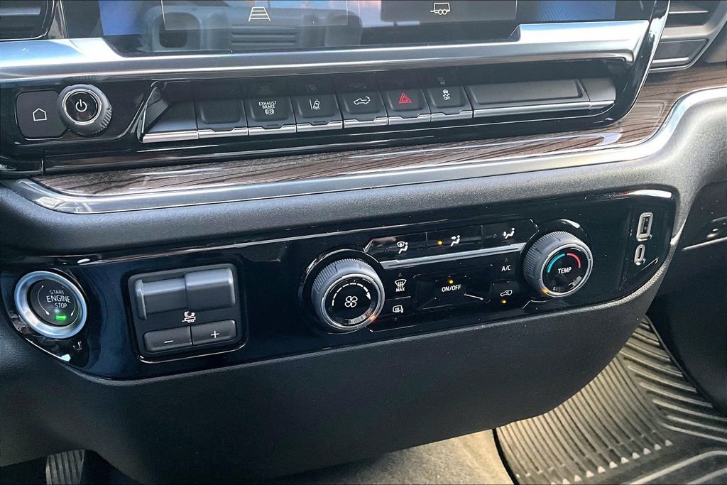 Used 2024 Chevrolet Silverado 3500 LT image 12