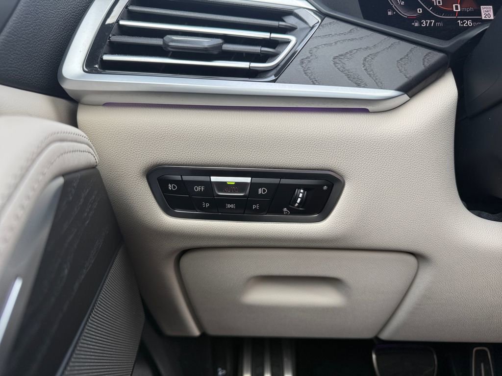 Used 2021 BMW X7 M50i AWD/4WD image 29