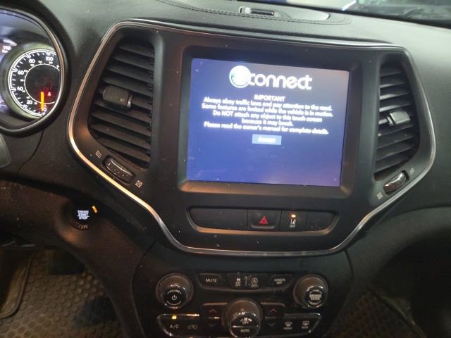 Used 2022 Jeep Cherokee Latitude Lux w/ Sun & Sound Group AWD/4WD image 9