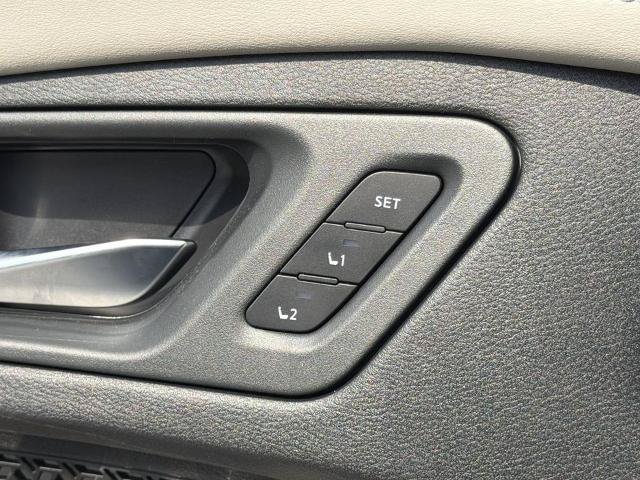 Certified 2023 Nissan Ariya FWD image 16