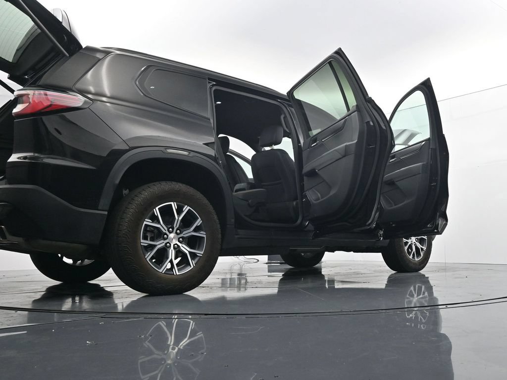 Used 2024 GMC Acadia AT4 w/ Luxury Package AWD/4WD image 39