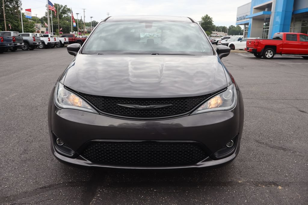 Used 2018 Chrysler Pacifica Touring Plus w/ S Appearance Package FWD image 36
