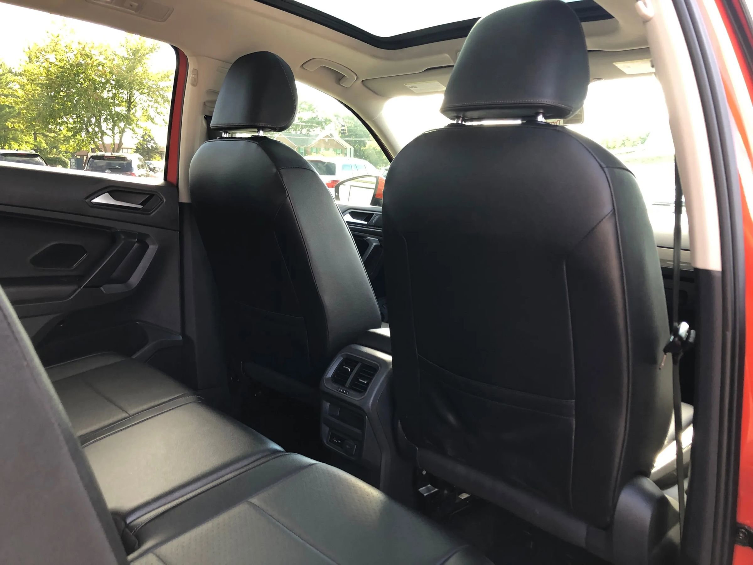 Used 2019 Volkswagen Tiguan SEL image 47
