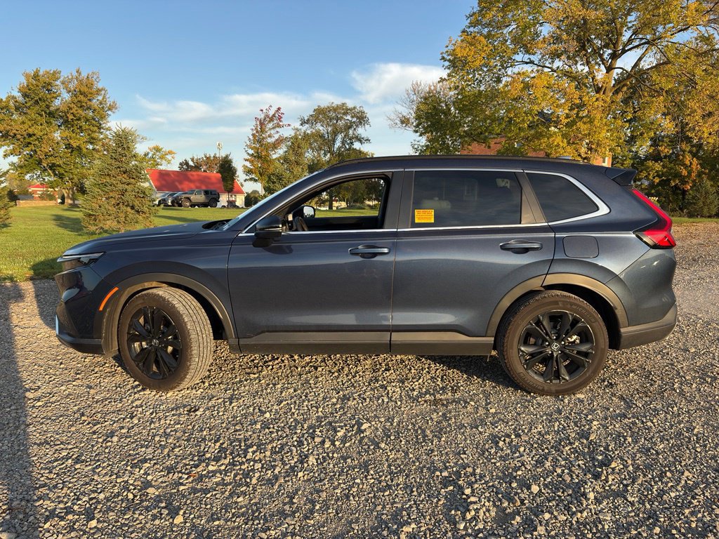 Used 2025 Honda CR-V Sport Touring image 11