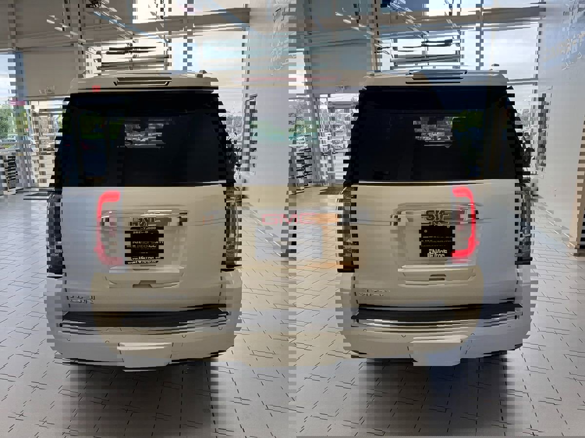 Used 2015 GMC Yukon Denali w/ Touring Package image 59