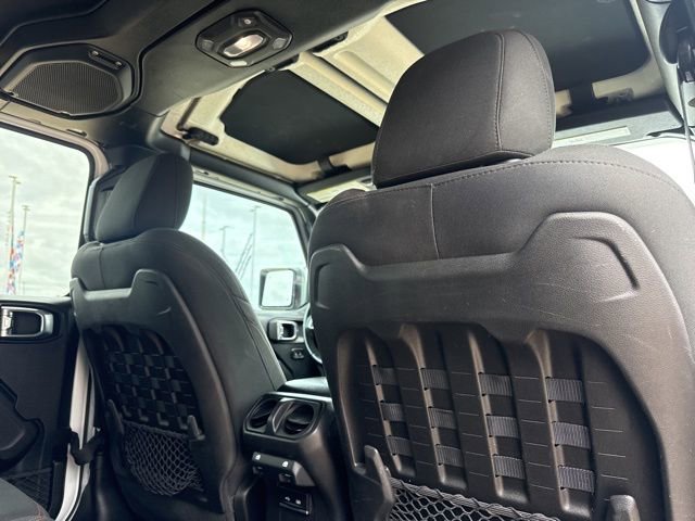 Used 2018 Jeep Wrangler Unlimited Rubicon AWD/4WD image 34